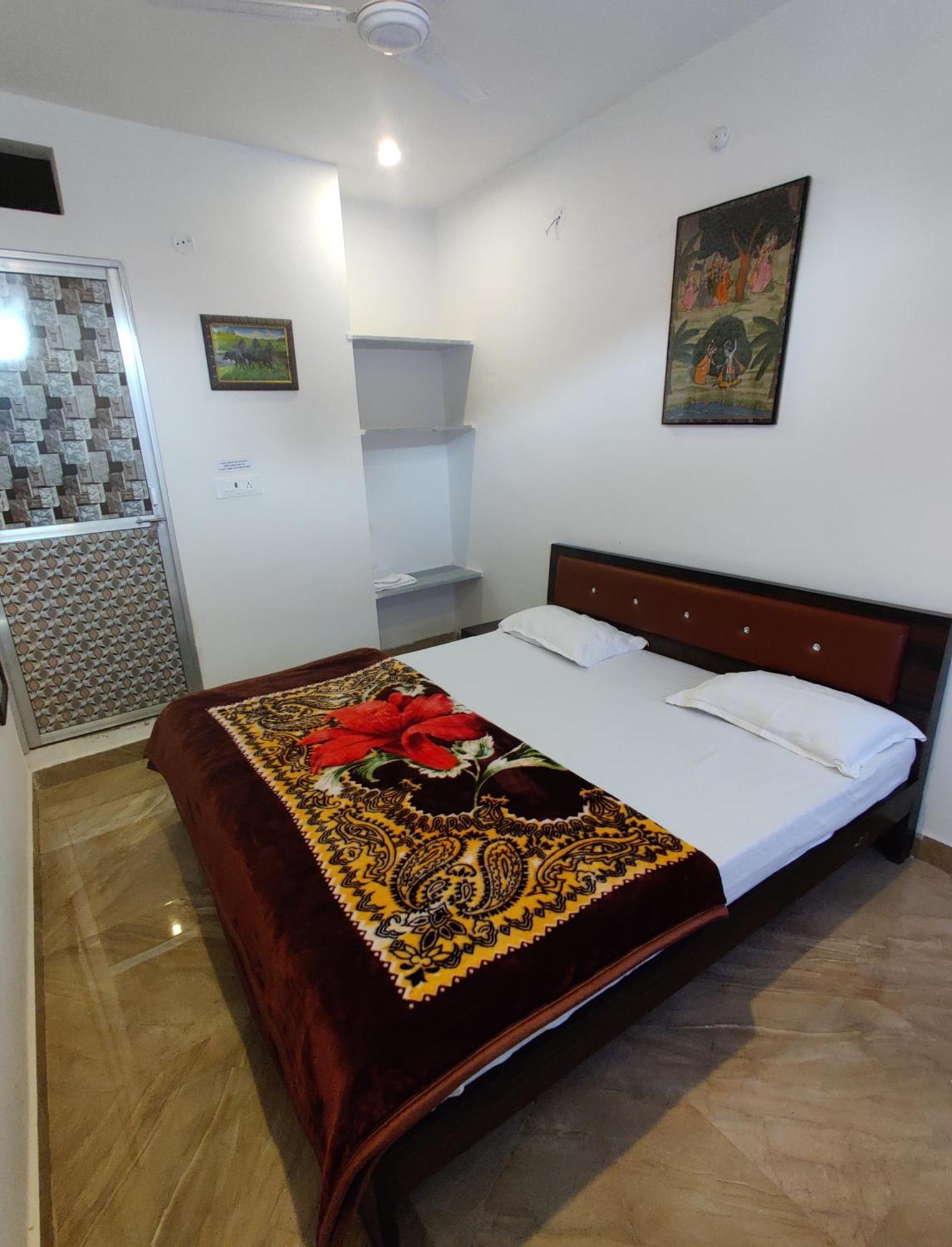 Varah Square Guest House Pushkar Ruang foto