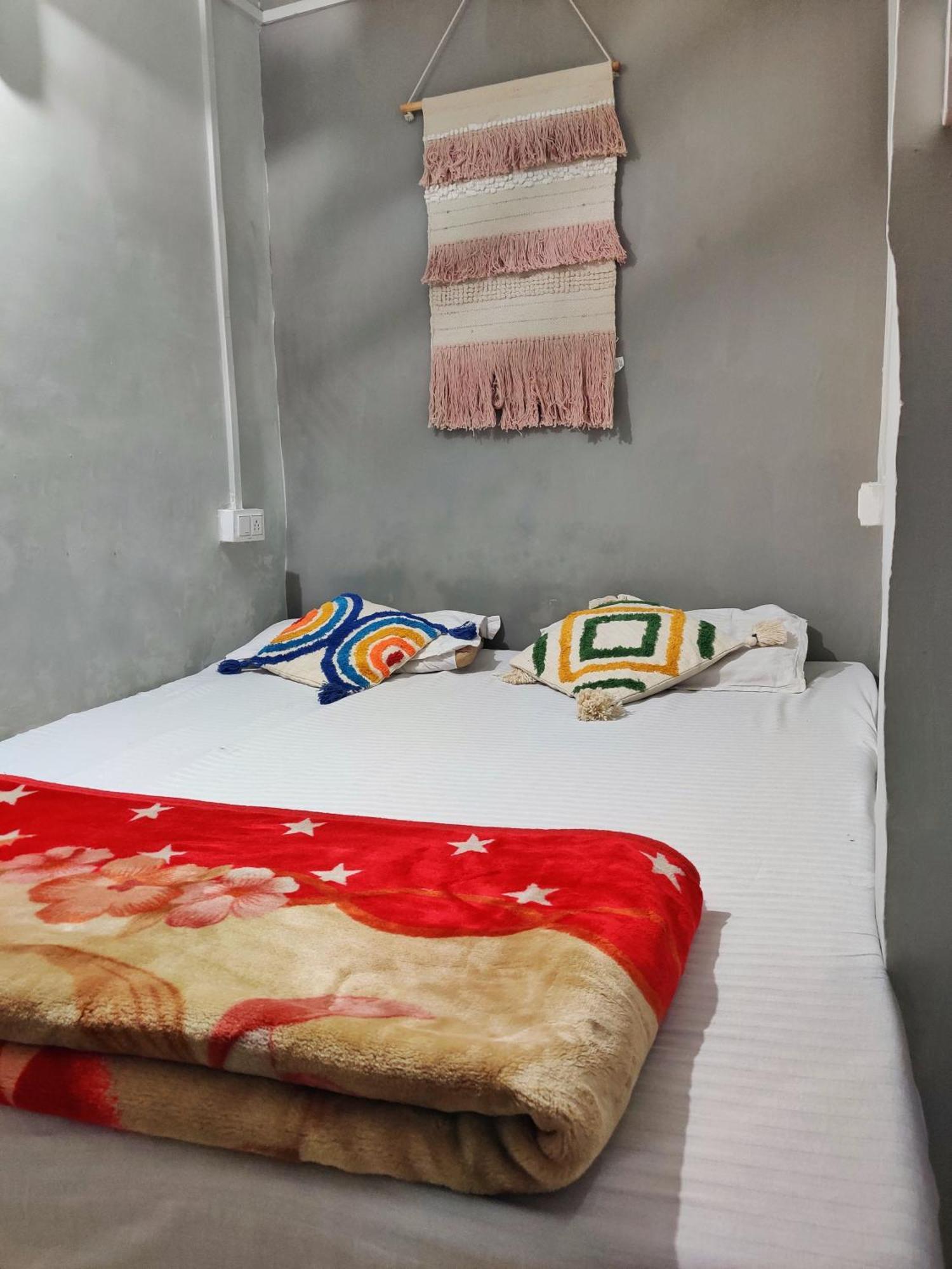 Varah Square Guest House Pushkar Ruang foto