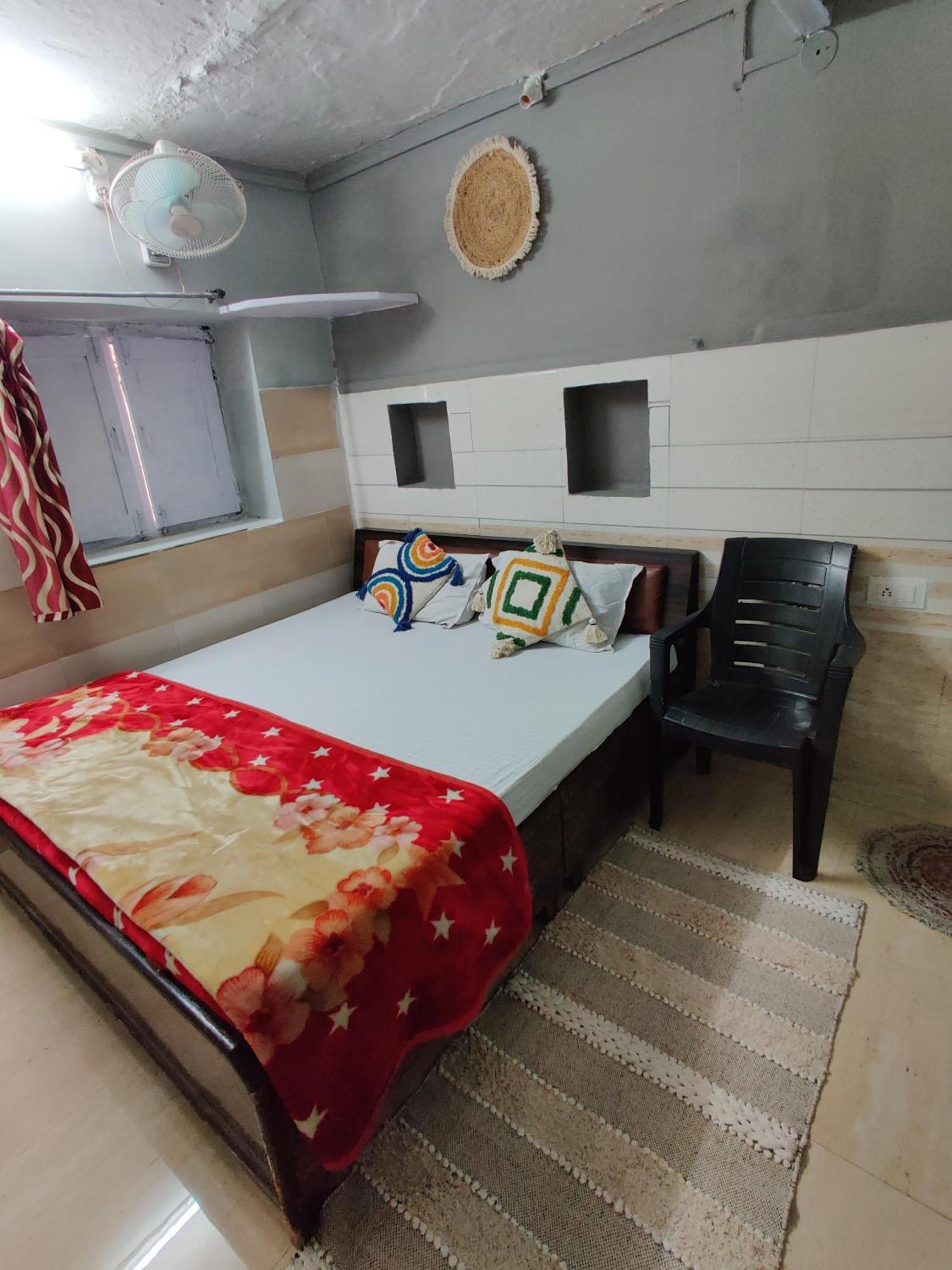 Varah Square Guest House Pushkar Ruang foto