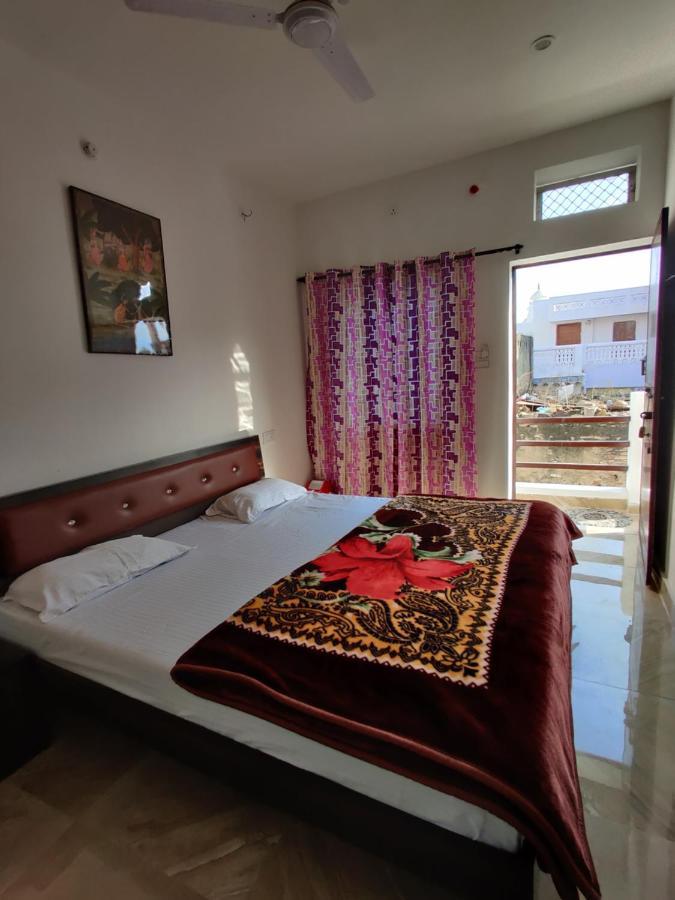 Varah Square Guest House Pushkar Bagian luar foto